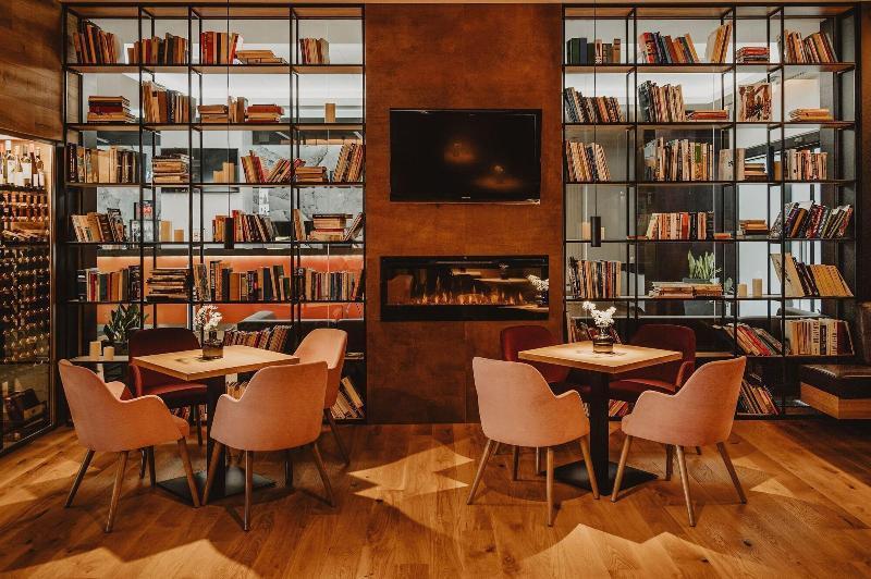 Hotel Turiec マルティン エクステリア 写真