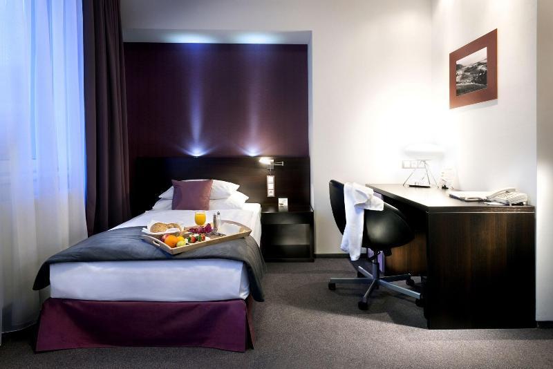 Hotel Turiec マルティン エクステリア 写真