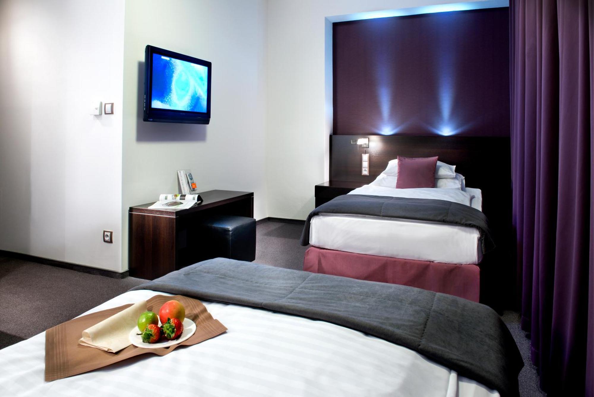 Hotel Turiec マルティン エクステリア 写真