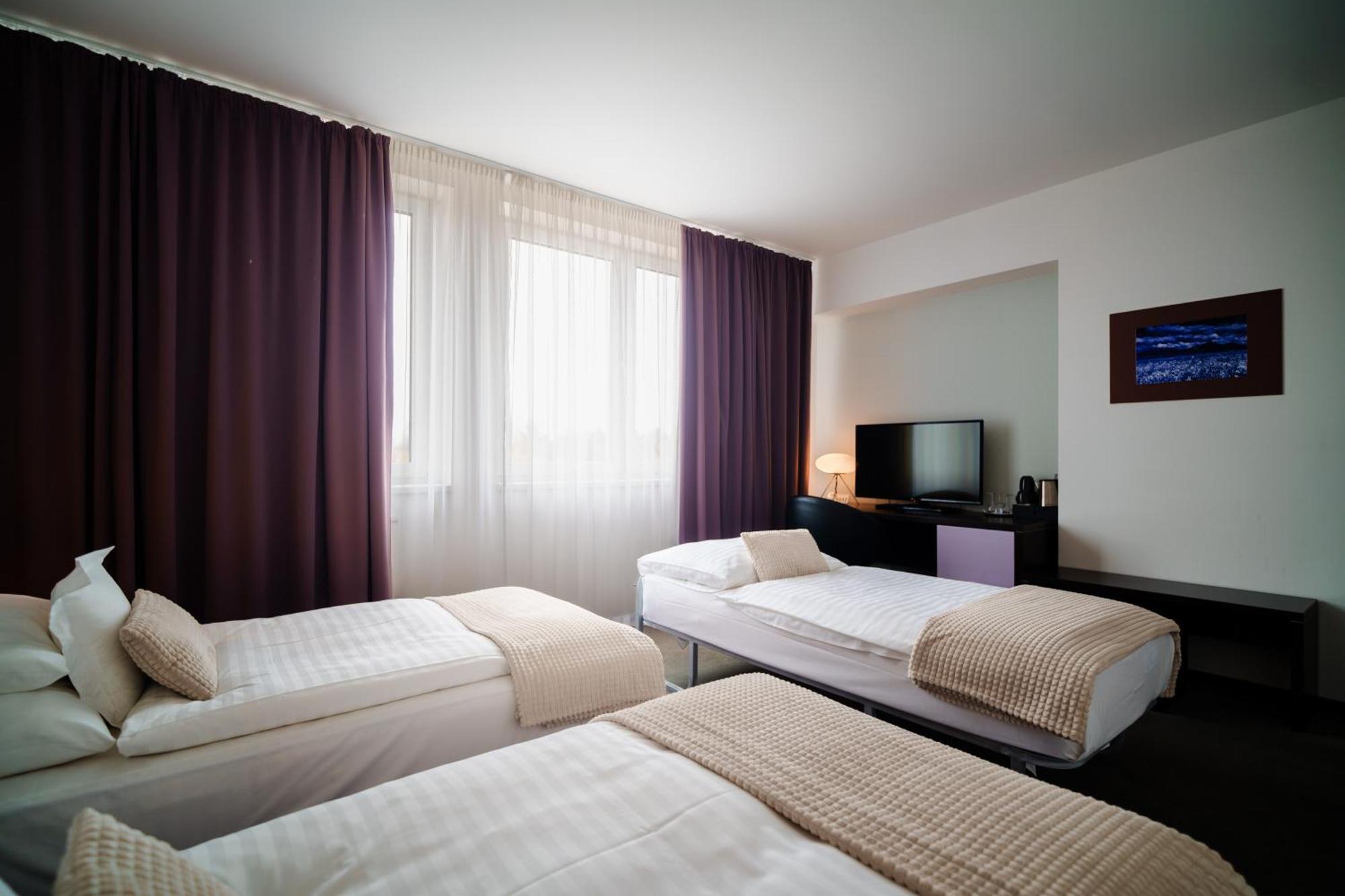 Hotel Turiec マルティン エクステリア 写真
